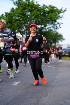 Runner Photo 4140836