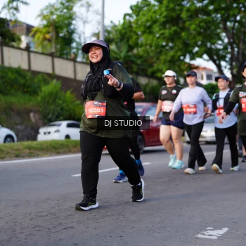Runner Photo 4140849