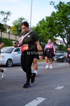 Runner Photo 4140858