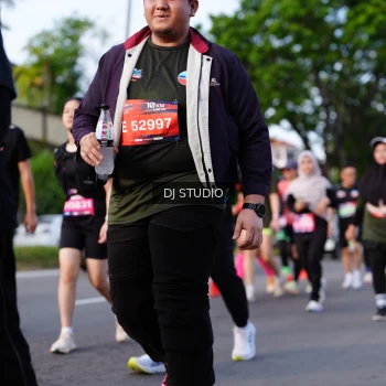 Runner Photo 4140870