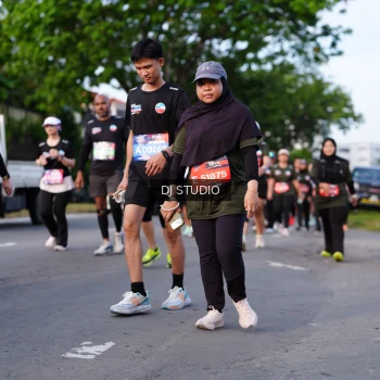 Runner Photo 4140875