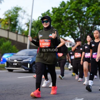Runner Photo 4140896