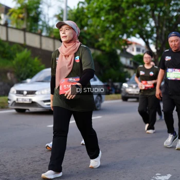 Runner Photo 4140909
