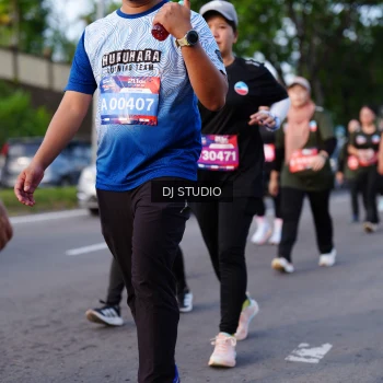 Runner Photo 4140910