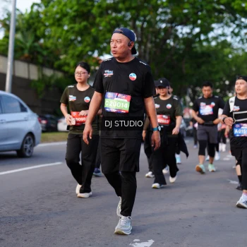Runner Photo 4140911