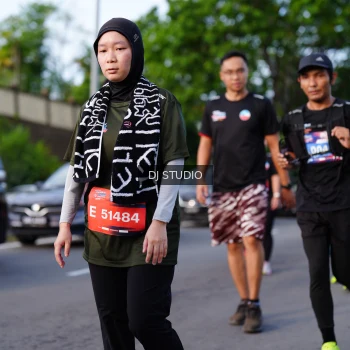 Runner Photo 4140959