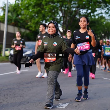 Runner Photo 4140974