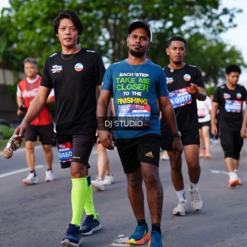 Runner Photo 4140990