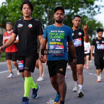 Runner Photo 4140992