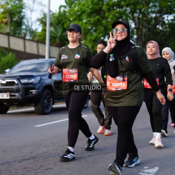 Runner Photo 4141113