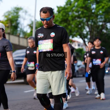 Runner Photo 4141140
