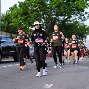 Runner Photo 4141145