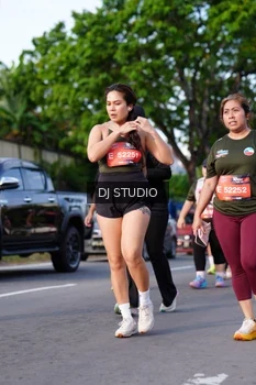 Runner Photo 4141170