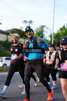 Runner Photo 4141176