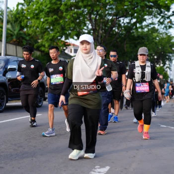 Runner Photo 4141189