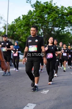 Runner Photo 4141215