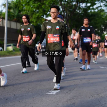 Runner Photo 4141364
