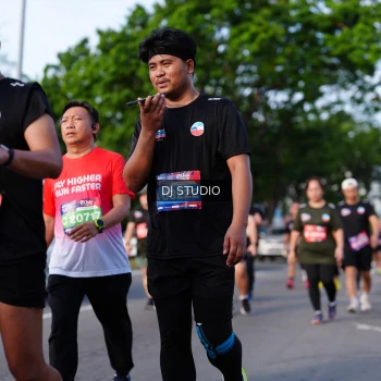 Runner Photo 4141396