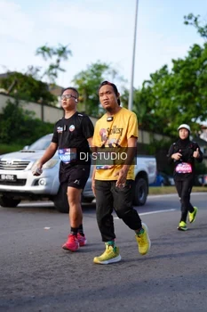 Runner Photo 4141406