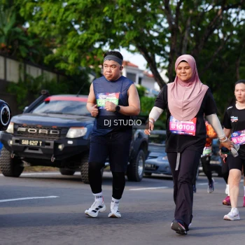 Runner Photo 4141448