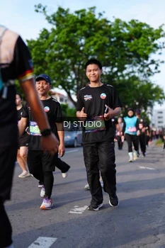 Runner Photo 4141493