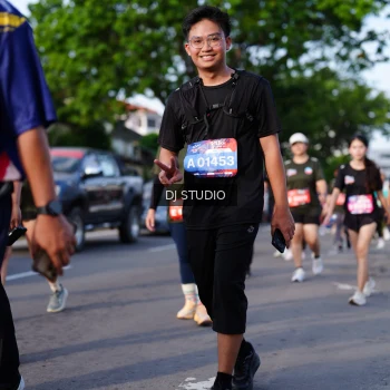 Runner Photo 4141496