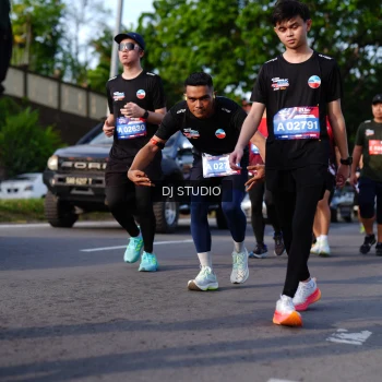 Runner Photo 4141548