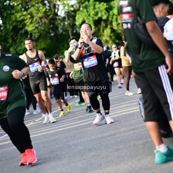 Runner Photo 4141637