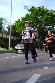 Runner Photo 4141665