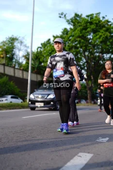 Runner Photo 4141666