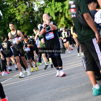Runner Photo 4141668
