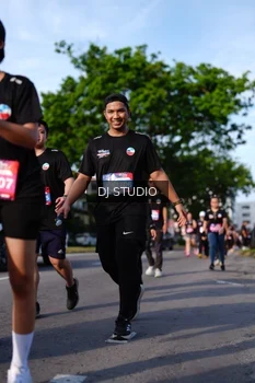 Runner Photo 4141731