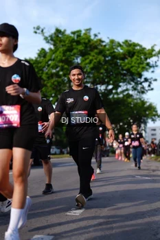 Runner Photo 4141736