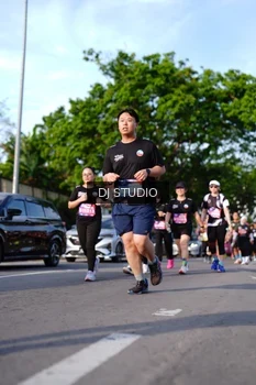 Runner Photo 4141751