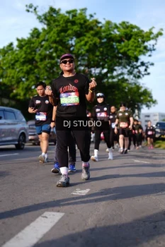 Runner Photo 4141812