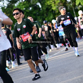 Runner Photo 4141813