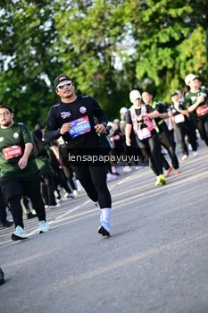 Runner Photo 4141840