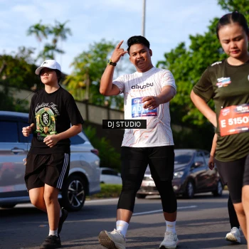 Runner Photo 4141876