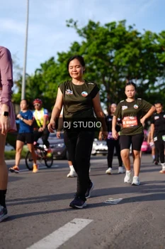 Runner Photo 4141877
