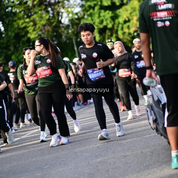 Runner Photo 4141895