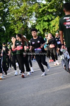 Runner Photo 4141912
