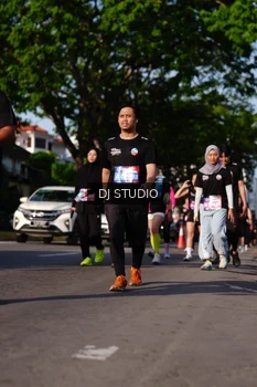 Runner Photo 4141953