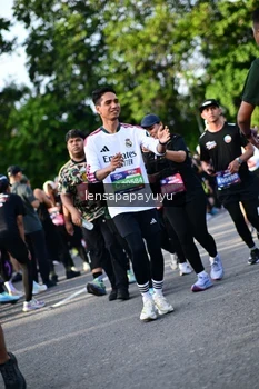 Runner Photo 4142051
