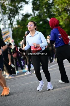 Runner Photo 4142083