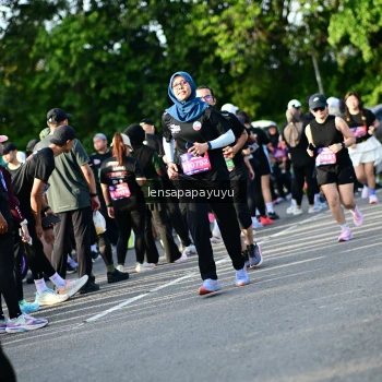 Runner Photo 4142110