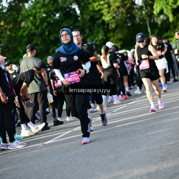 Runner Photo 4142134
