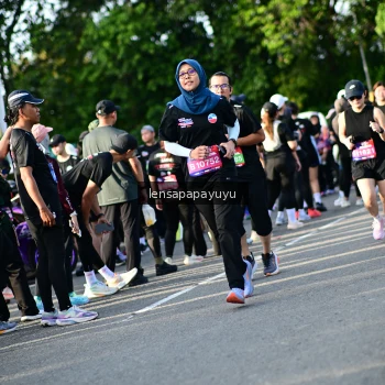 Runner Photo 4142146