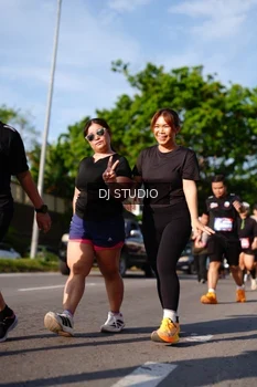 Runner Photo 4142163