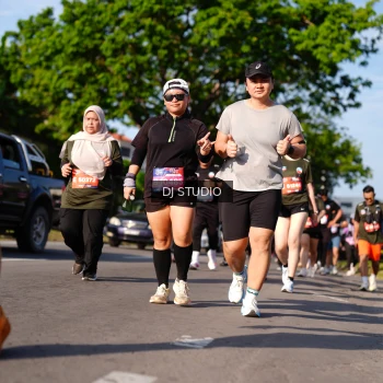 Runner Photo 4142165