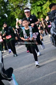 Runner Photo 4142239